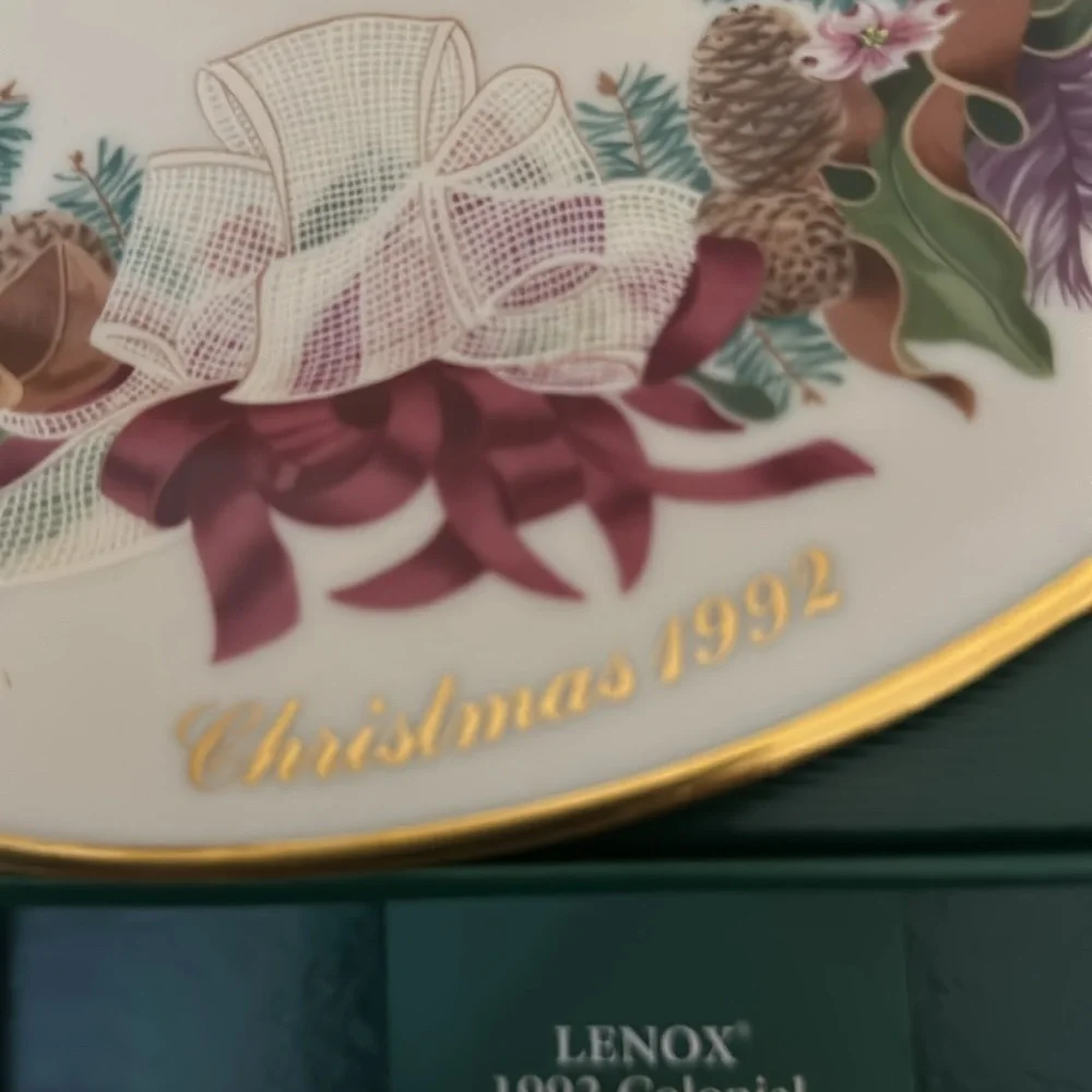 Lenox 1992 Colonial Christmas Wreath Plate North Carolina #12 in Series
